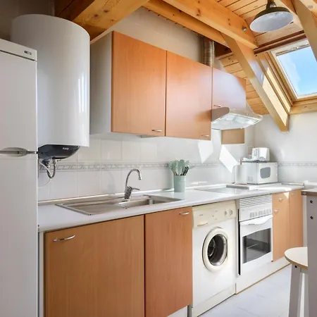 Atico Abuhardillado L Centrico L Garaje L Trastero Apartmán *