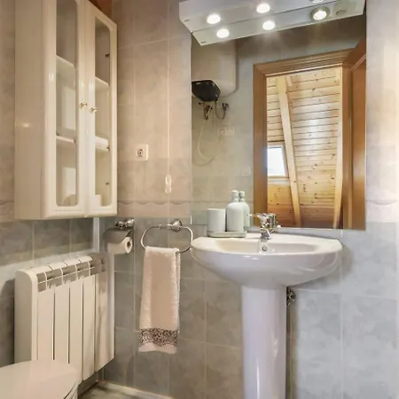Apartment Atico Abuhardillado L Centrico L Garaje L Trastero