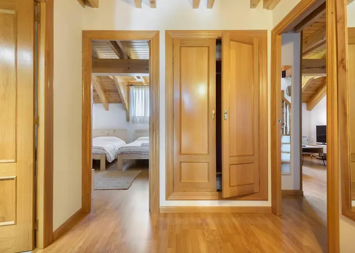 Atico Abuhardillado L Centrico L Garaje L Trastero *